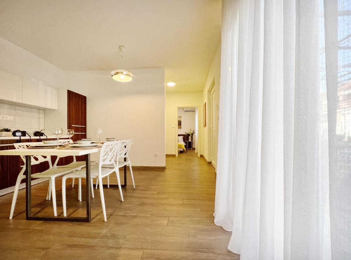Apartments Teodora Maria Novigrad Istria エクステリア 写真